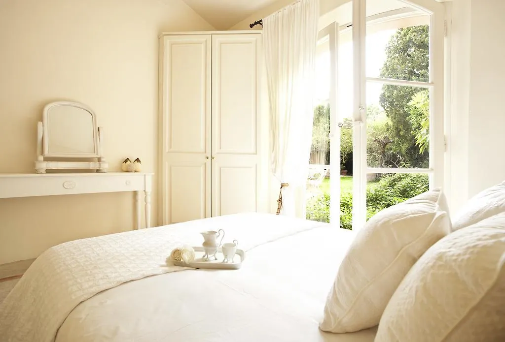 Maison Jolie Saint-Tropez 0*,  Francia